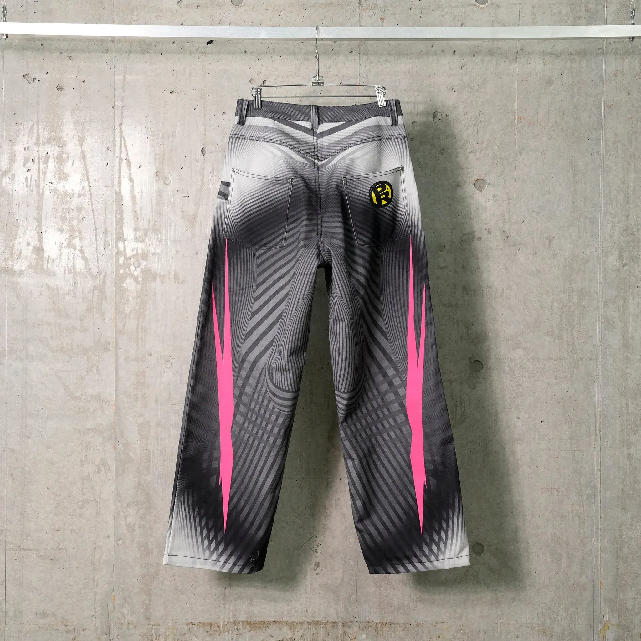 BAGGY TROUSERS / BLACK