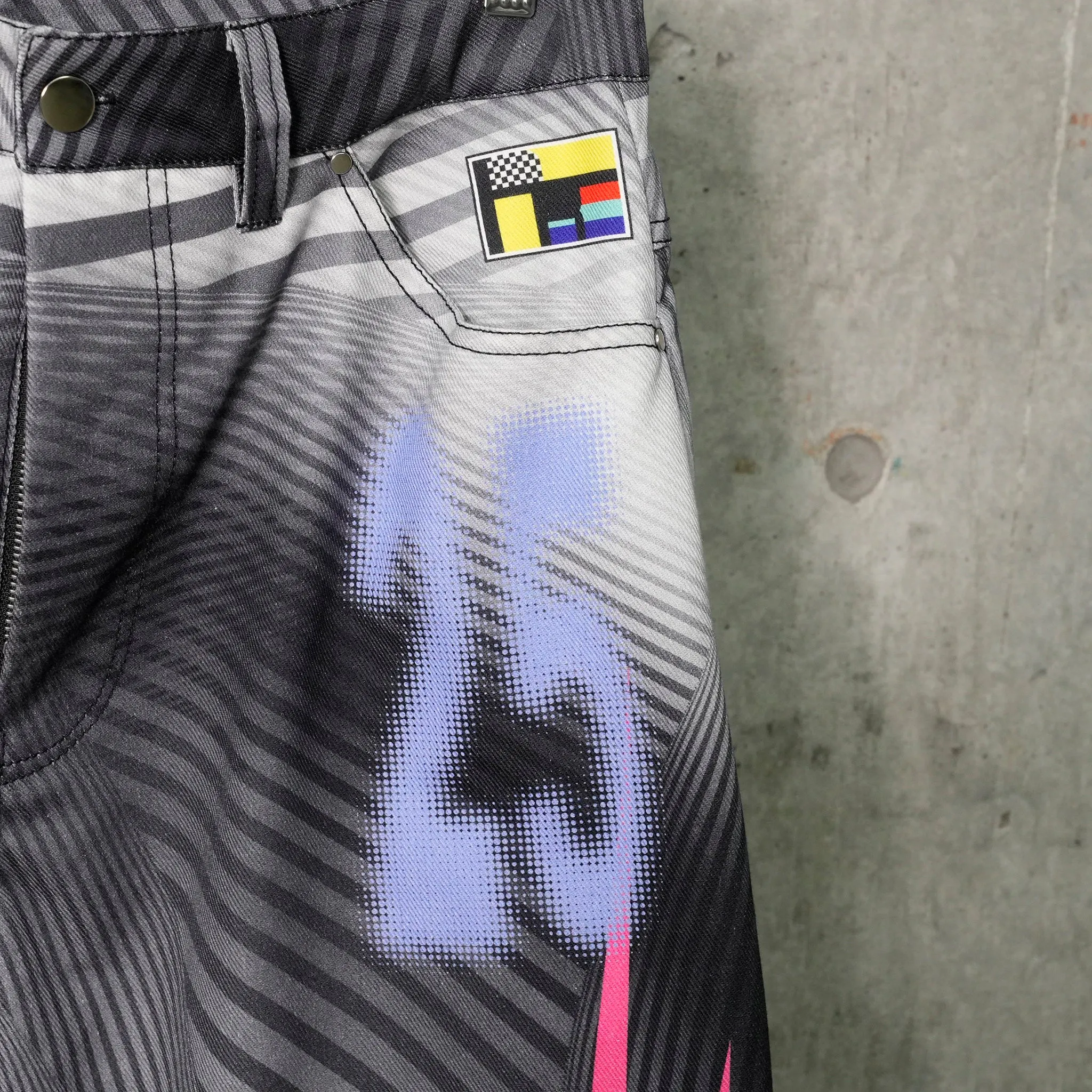 BAGGY TROUSERS / BLACK