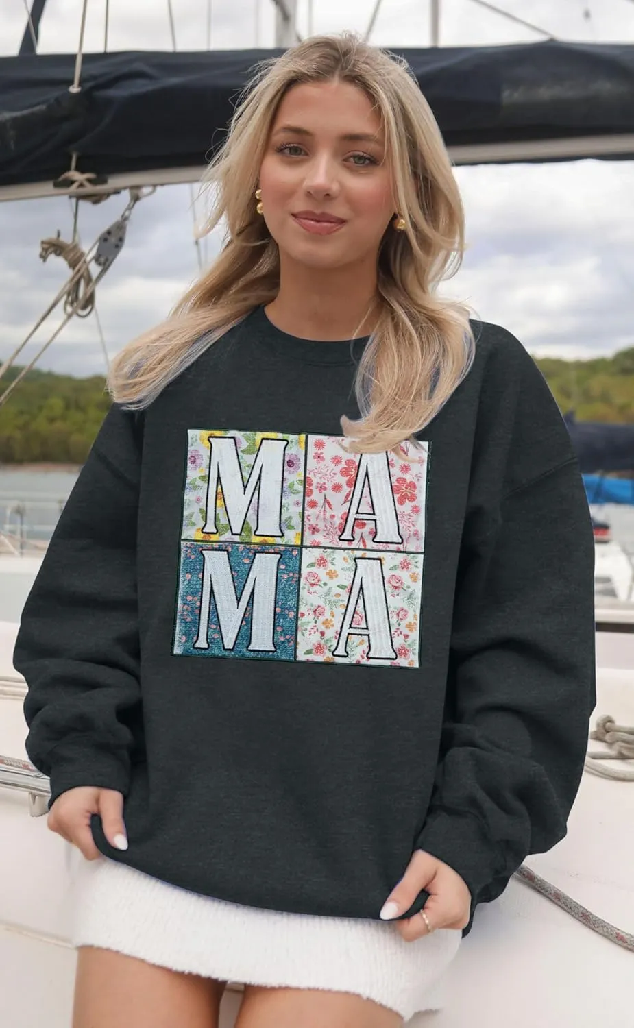 KIDDAD Mama Sweatshirt for Women Mom Sweatshirts Oversized Mama Floral Graphic Sweatshirt Casual Mom Life Pullover Tops