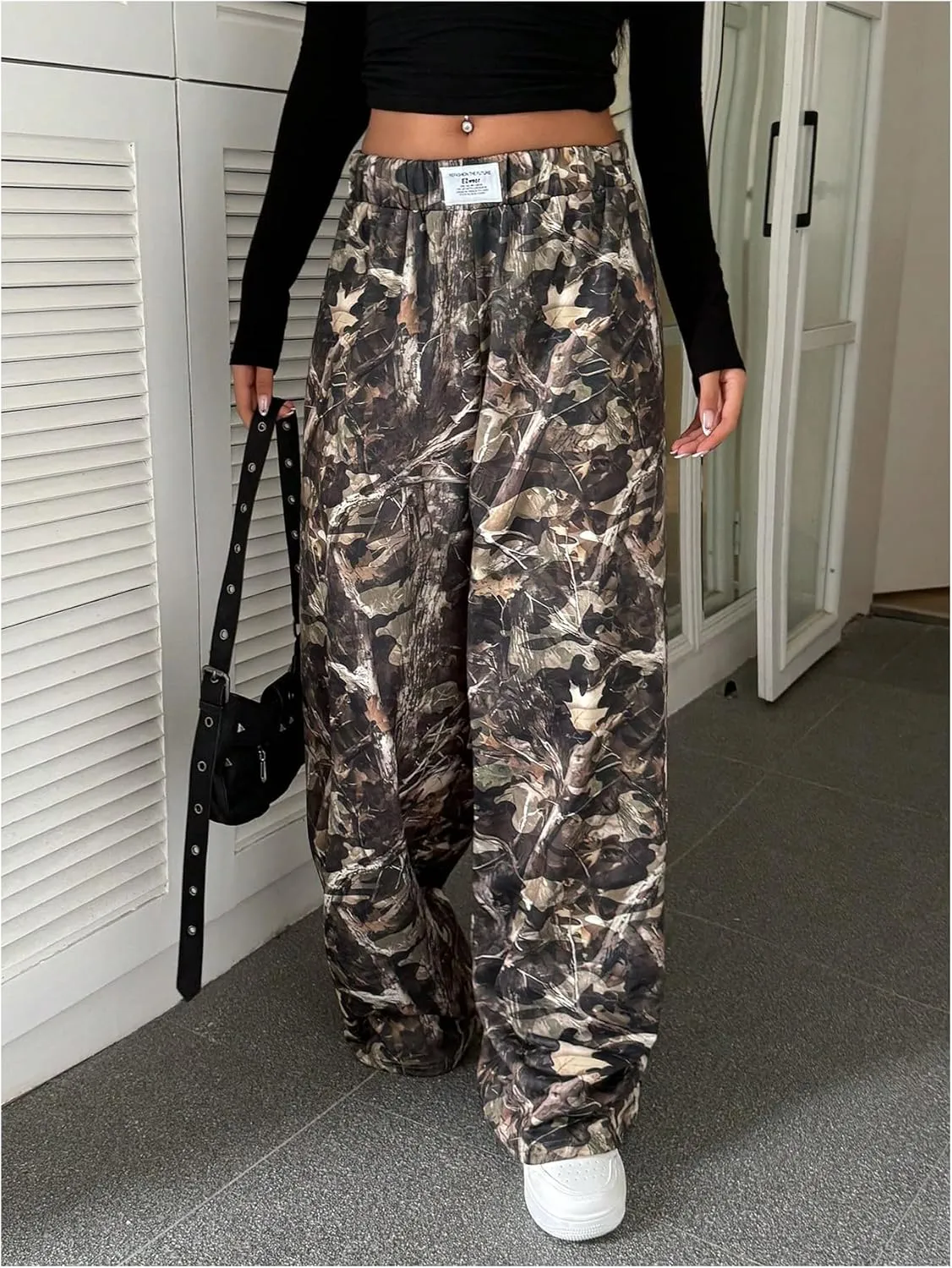 OYOANGLE Women's Camo Print Elastic High Waist Pants Wide Leg Baggy Trousers Streetwear